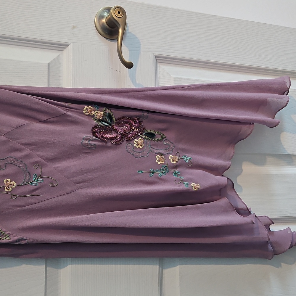 Elegant Lavender Purple Floral Beaded Dress Mother Of Bride/ Groom, Formal - Picture 3 of 9